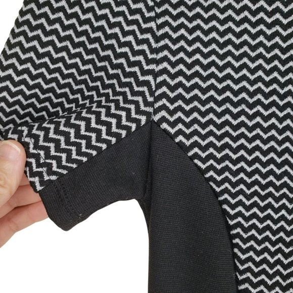H&M Black And Stripe With Zigzag Pattern Stretchy Midi Rounded Nec… - Picture 5 of 7